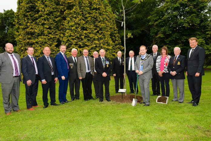 Lord Mayor Plants Messines Ridge tree 1 Lord Mayor Plants Messines Ridge tree 1