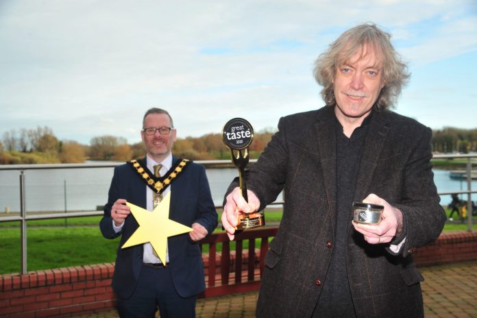 2. Lord Mayor Councillor Kevin Savage and Paul Clarke from Craic Foods Picture of two men outside