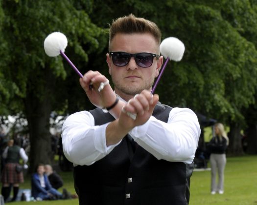 Lurgan Park is filled with the sound of pipes and drums