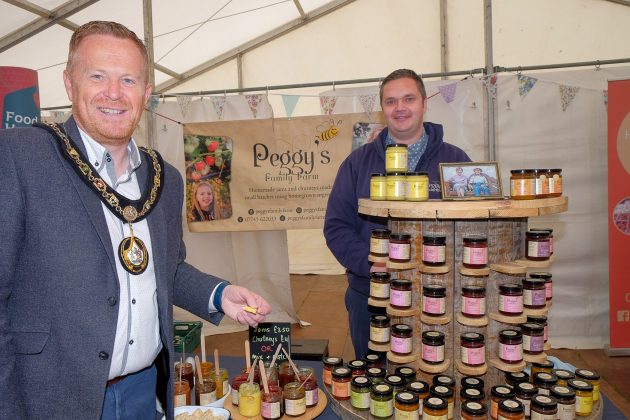 Lord Mayor Councillor Paul Greenfield with Glen Black from Peggy’s Family Farm who took part in ABC Council’s Food Heartland showcase stand at the 175th Armagh County Show.