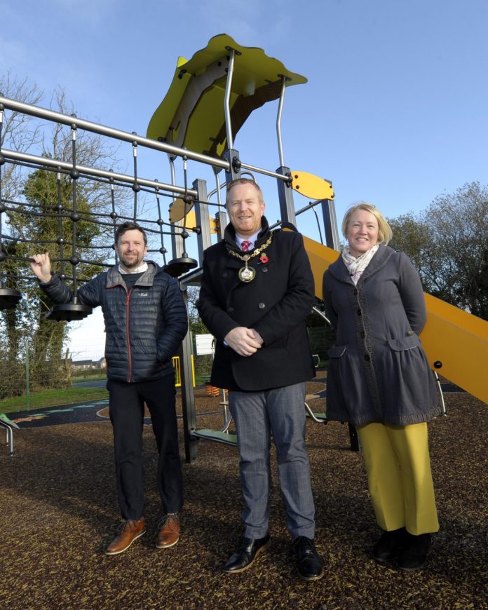 Pictured L-R David Leemon (ABC Council), Lord Mayor Councillor Paul Greenfield and Joan Noade (ABC Council).