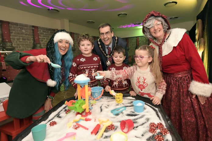 Lord Mayor visiting Relaxed Christmas in Bleary
