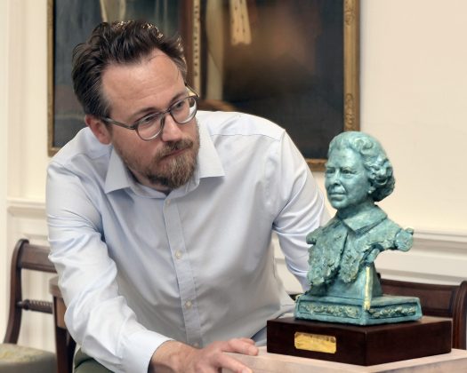 Internationally recognised figurative sculptor pictured with the maquette submitted as part of his proposal for the bronze portrait bust of Her Late Majesty Queen Elizabeth II.